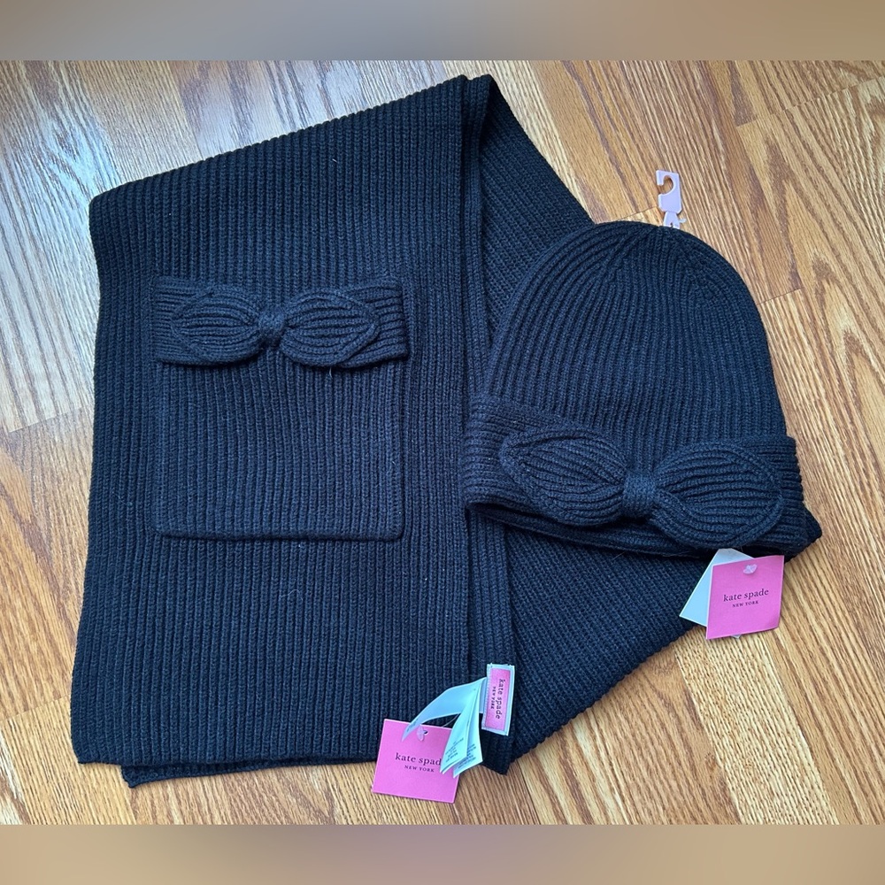 Kate Spade Pointy Bow Ribbed Wool Blend Beanie Hat and Scarf/Wrap.